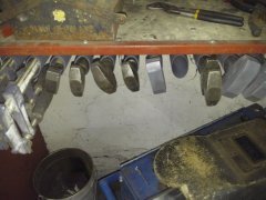 Organizer na klucze francuskie.