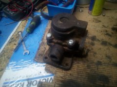 Zawór hamulcowy przyczepy