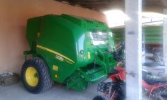 John Deere  F440M