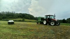 New Holland L85 & John Deere 570