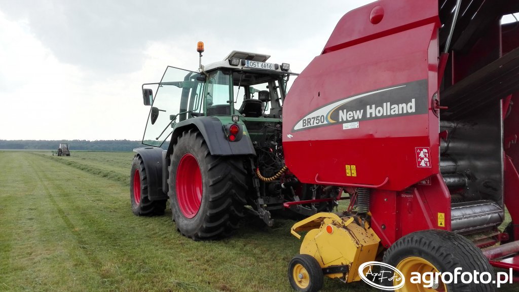 New Holland BR 750 CropCutter