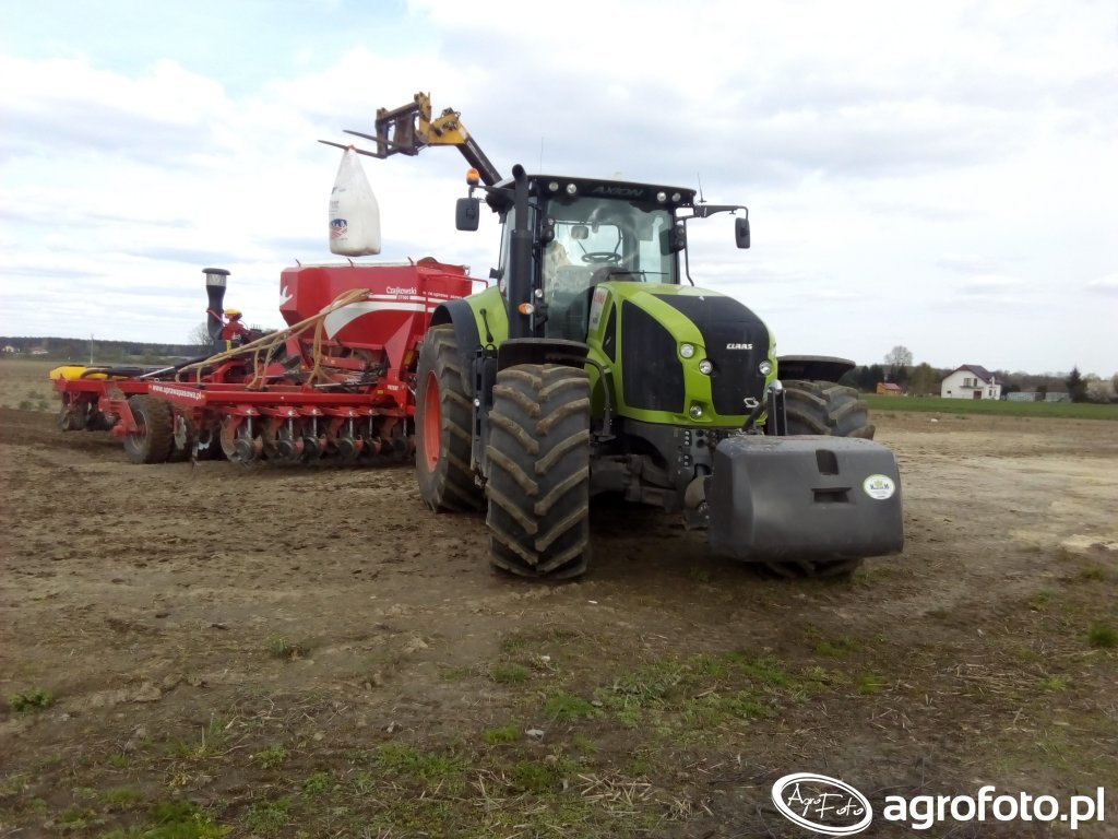 Zdjęcie Traktor Claas Axion 950 687034 Galeria Rolnicza Agrofoto 0833