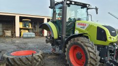 Claas Arion 410