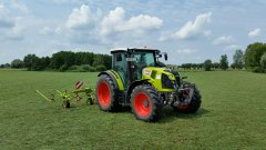 Claas Arion 420 + Claas Volto 52