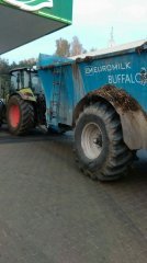 Claas Arion 420 & Euromilk Buffalo