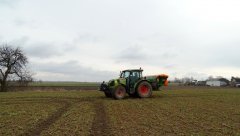 Claas Arion 420