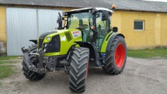 Claas Arion 420.