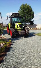 Claas Arion 520