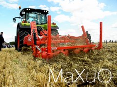 Claas Arion 620 + Maschio