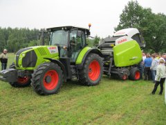 Claas Arion 620