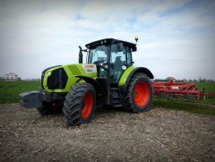 Claas Arion 620