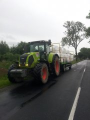 Claas Axion 810