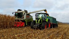 Claas Axion 830 & Claas Lexion 450