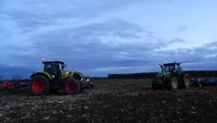 Claas Axion 830 & John Deere 7930