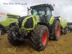 Claas Axion 830