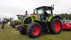 Claas Axion 830