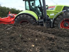 Claas Axion 850 i Maschio Gaspardo Attila