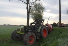 Claas Axos