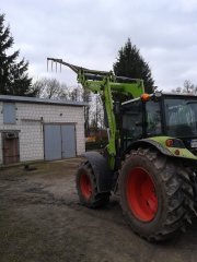 Claas Axos
