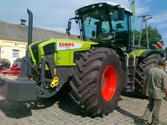 Claas Xerion 3800