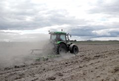 Deutz-Fahr 5105.4 G HD & agregat Bomet 3.6 m