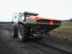 Deutz-Fahr Agrofarm 430 & Amazone ZAM II