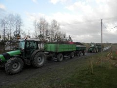 Deutz Fahr  Agrofarm 430 PL + HL8011+D47      John Deere 6820 + 2XD47