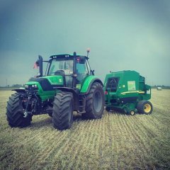 Deutz Fahr Agrotron 6160 & John Deere 8