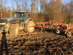 Case Puma 210CVX & Horsch Tiger 3AS