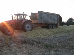 Massey Ferguson 8250, Veenhuis Silagewagen