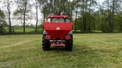 Rozsiewacz JarMet 600l