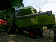 Claas Avero