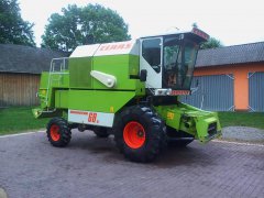 Claas dominator 68s