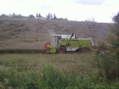 Claas Dominator 76