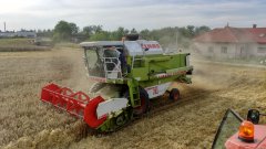 Claas Dominator 76