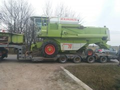 Claas Dominator 76