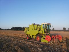 Claas Dominator 85