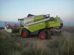 Claas tucano 320