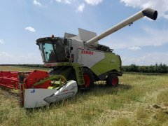 Claas Tucano 440