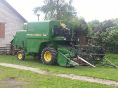 John Deere 1032