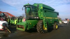 John Deere 2256