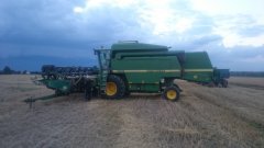 John Deere 2264