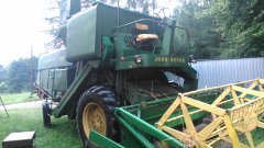 John Deere 630