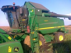 John deere W650