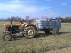 Ursus C-330 i beczki