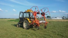 Ursus 360 3p + Kuhn