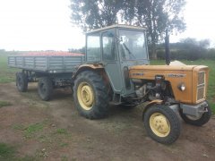 Ursus C-360 3P i d732 z pomidorami