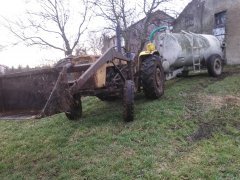 Ursus C-360 + ładowacz czołowy Tur 2  + beczkowóz