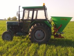 Ursus C-4011 & rozsiewacz nawozu