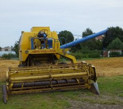 New Holland 1530